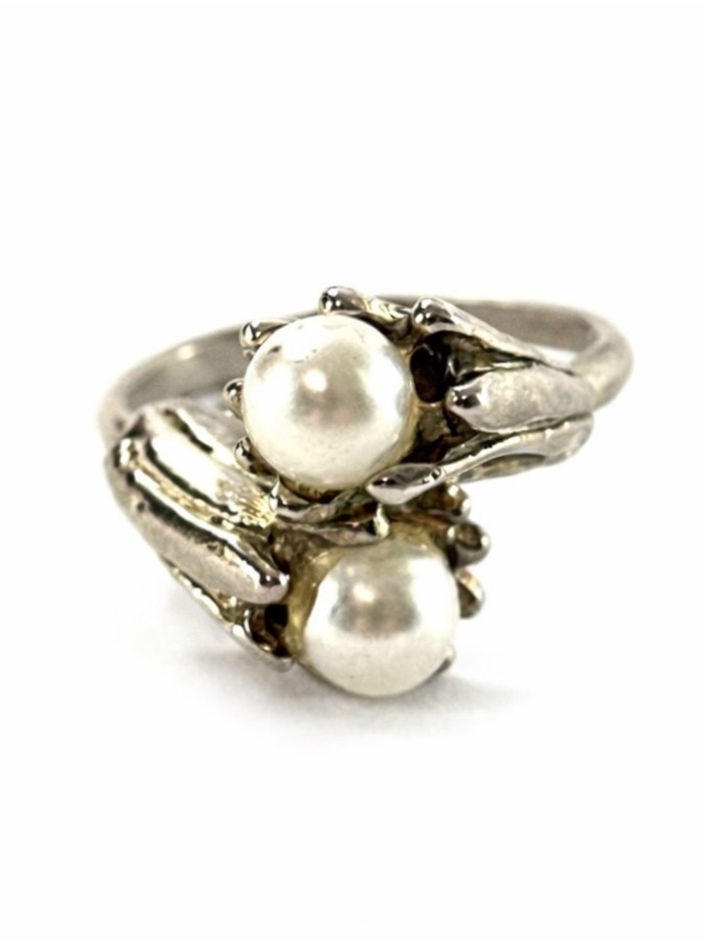 Vintage Vogue Signed Pearl Bypass Ring Size 7 Silver Tone Leaf Wrap Faux Pearl - Picture 2 of 9
